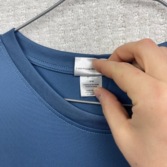 Peanuts Snoopy "Chillin" Graphic Sports Performance Gym T-Shirt Blue Men Sz M - Picture 7 of 16